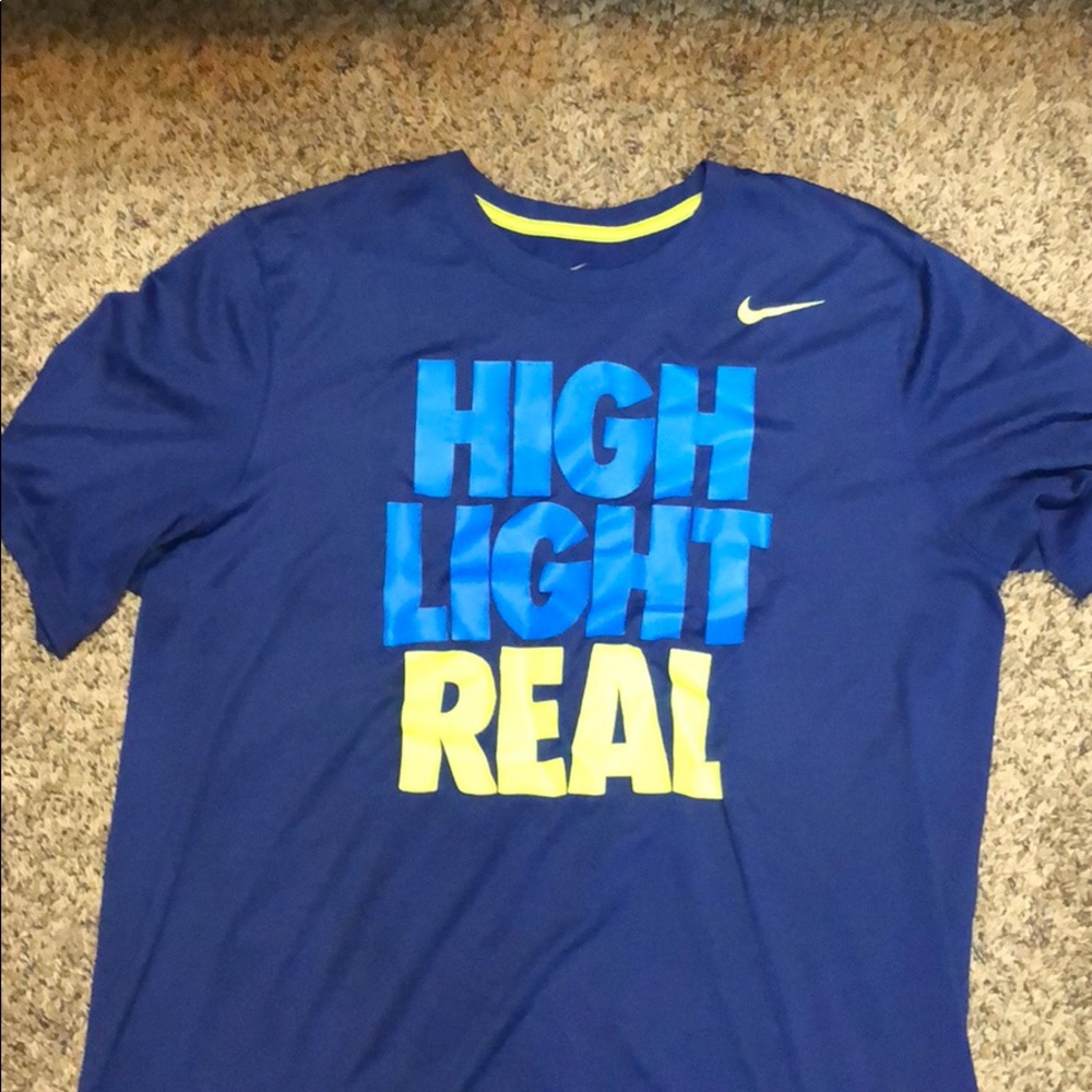 Nike T-Shirt